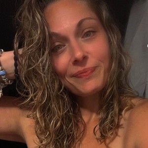 Meet your Posher, Cricket